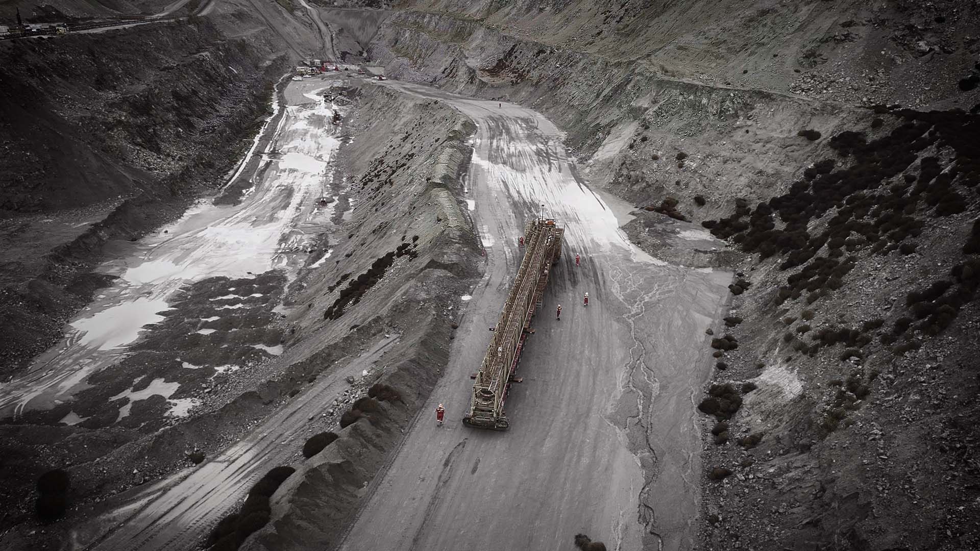 Mammoet_rock_crusher_conveyor_TRP_1_1920x1080